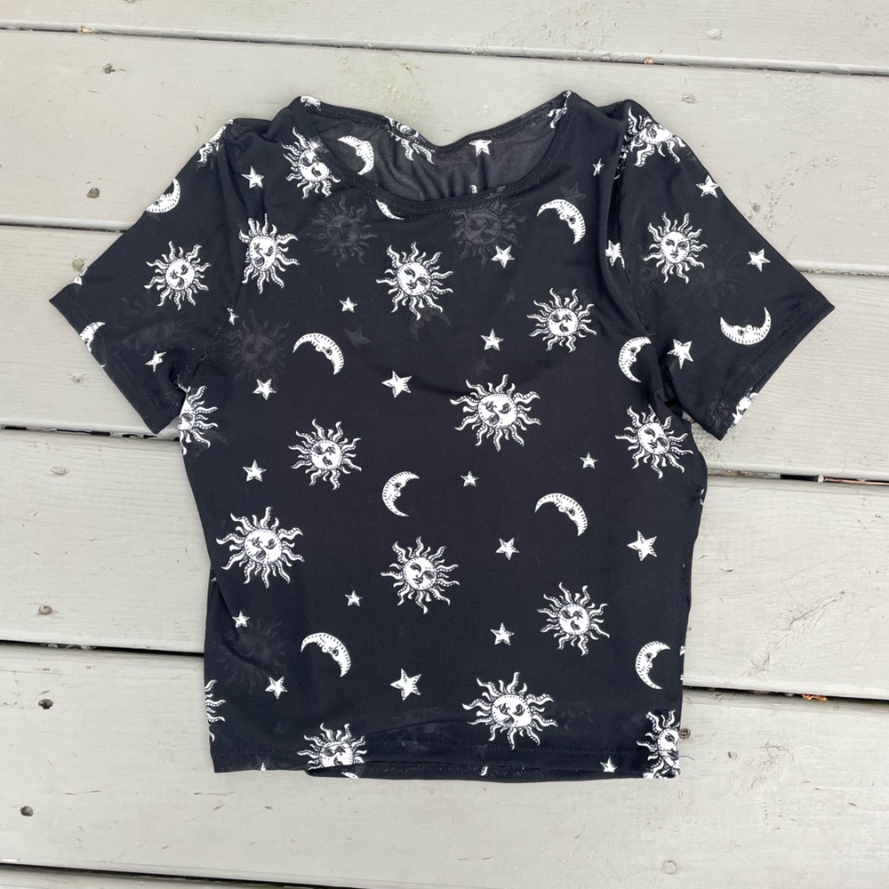 HOLLISTER Shear Celestial Print Tee Size Small